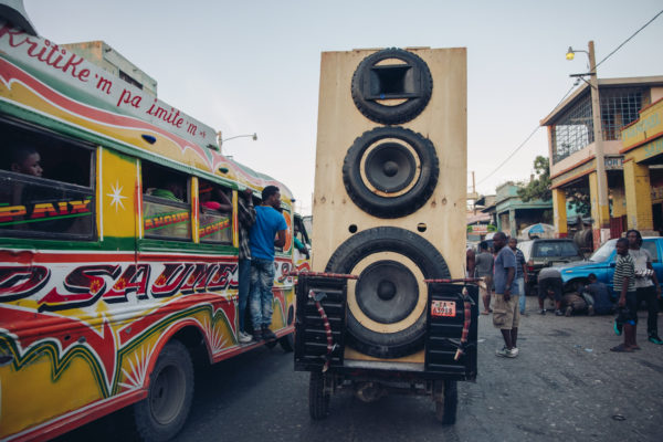 PA-PA-PAP-PAP - Mobile sound system and Paviyon Swis Party - The Montesinos Federation - photo: © Valerie Baeriswyl