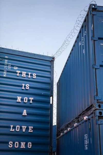 THIS IS NOT A LOVE SONG - Elena Montesinos THIS IS NOT A LOVE SONG - Elena Montesinos - The Montesinos Federation (TMF)