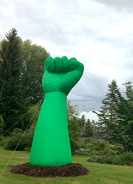 WEED AMBASSY (DIE UNKRAUT BOTSCHAFT) - Elena Montesinos - The Montesinos Federation